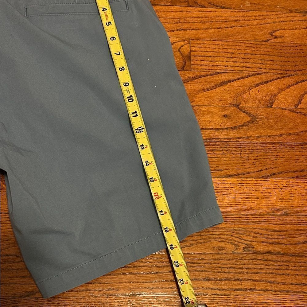 Dockers Men's Slate  Blue Flat-Front Chino Shorts 38 - Picture 6 of 6